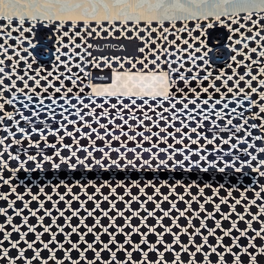 Nautica navy blue & white nautical style, patterned skirt, excellent cond. sz 12 - Picture 3 of 5